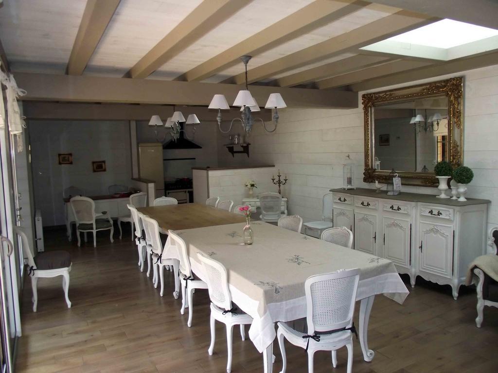 Les Belles Epoques B&B - Piscine - Terrasses - Brumisateurs - Proche Puy Du Fou Saint-Germain-sur-Moine Værelse billede